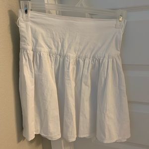 White Maurice’s skirt!